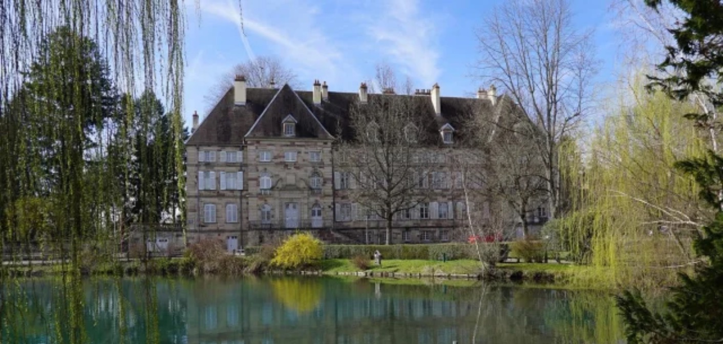 Lure (70), parc et château de Lure